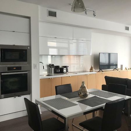 Toronto Downtown Luxurious Stylish 3 Bedroom 3 Bath 2 Balconies Near Rogers Centre Lakeview Condo المظهر الخارجي الصورة