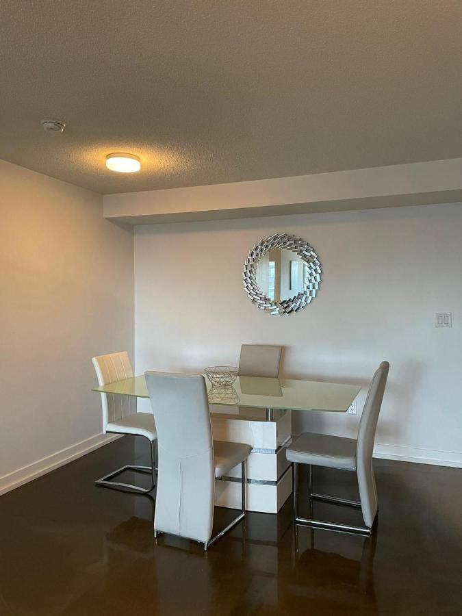 Toronto Downtown Luxurious Stylish 3 Bedroom 3 Bath 2 Balconies Near Rogers Centre Lakeview Condo المظهر الخارجي الصورة