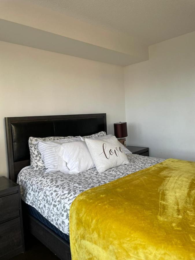 Toronto Downtown Luxurious Stylish 3 Bedroom 3 Bath 2 Balconies Near Rogers Centre Lakeview Condo المظهر الخارجي الصورة