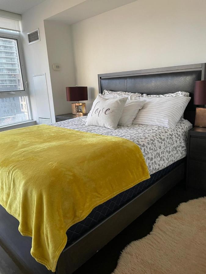 Toronto Downtown Luxurious Stylish 3 Bedroom 3 Bath 2 Balconies Near Rogers Centre Lakeview Condo المظهر الخارجي الصورة