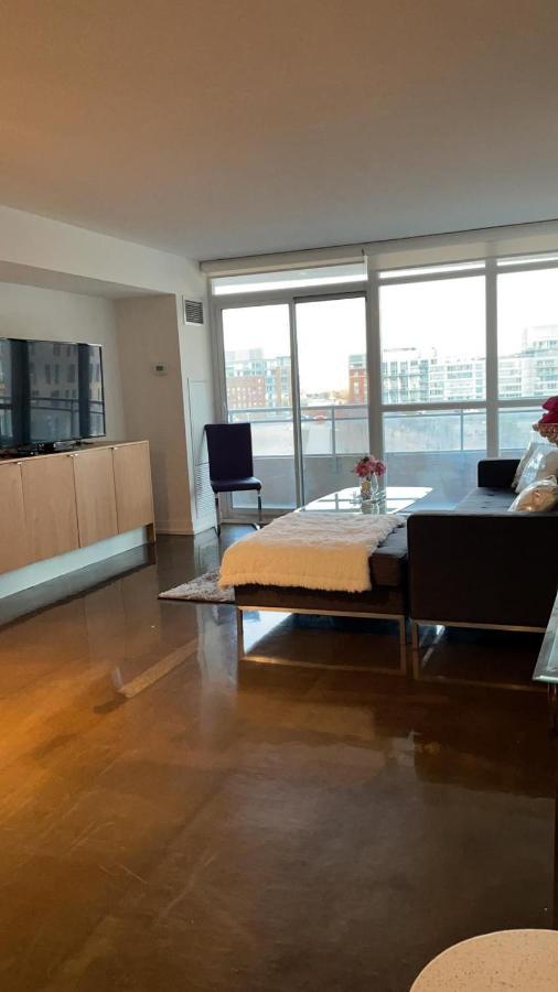 Toronto Downtown Luxurious Stylish 3 Bedroom 3 Bath 2 Balconies Near Rogers Centre Lakeview Condo المظهر الخارجي الصورة