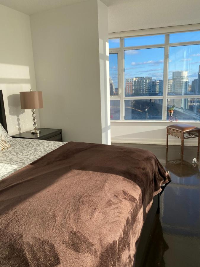 Toronto Downtown Luxurious Stylish 3 Bedroom 3 Bath 2 Balconies Near Rogers Centre Lakeview Condo المظهر الخارجي الصورة
